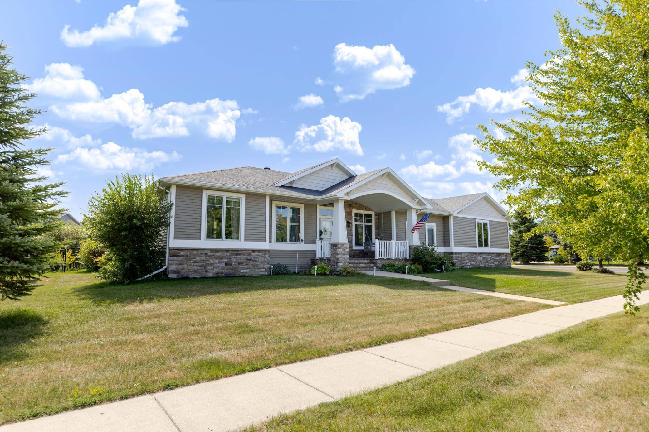 3847 43rd AVE S, Moorhead, MN 56560