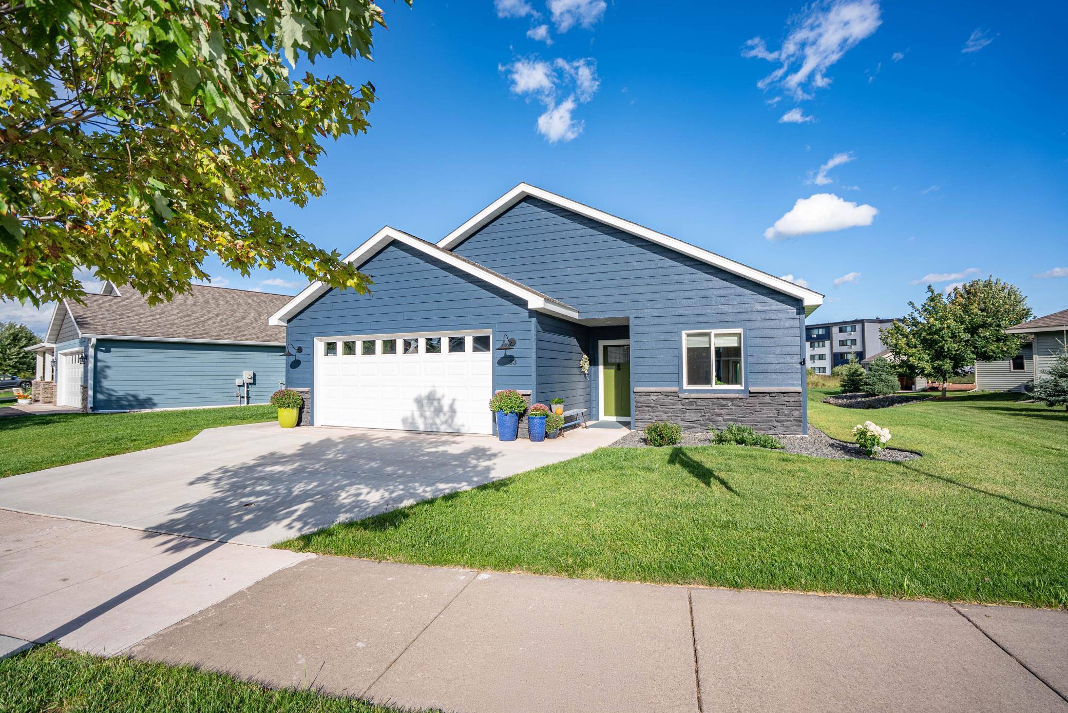 33 Billings LN, Superior, WI 54880
