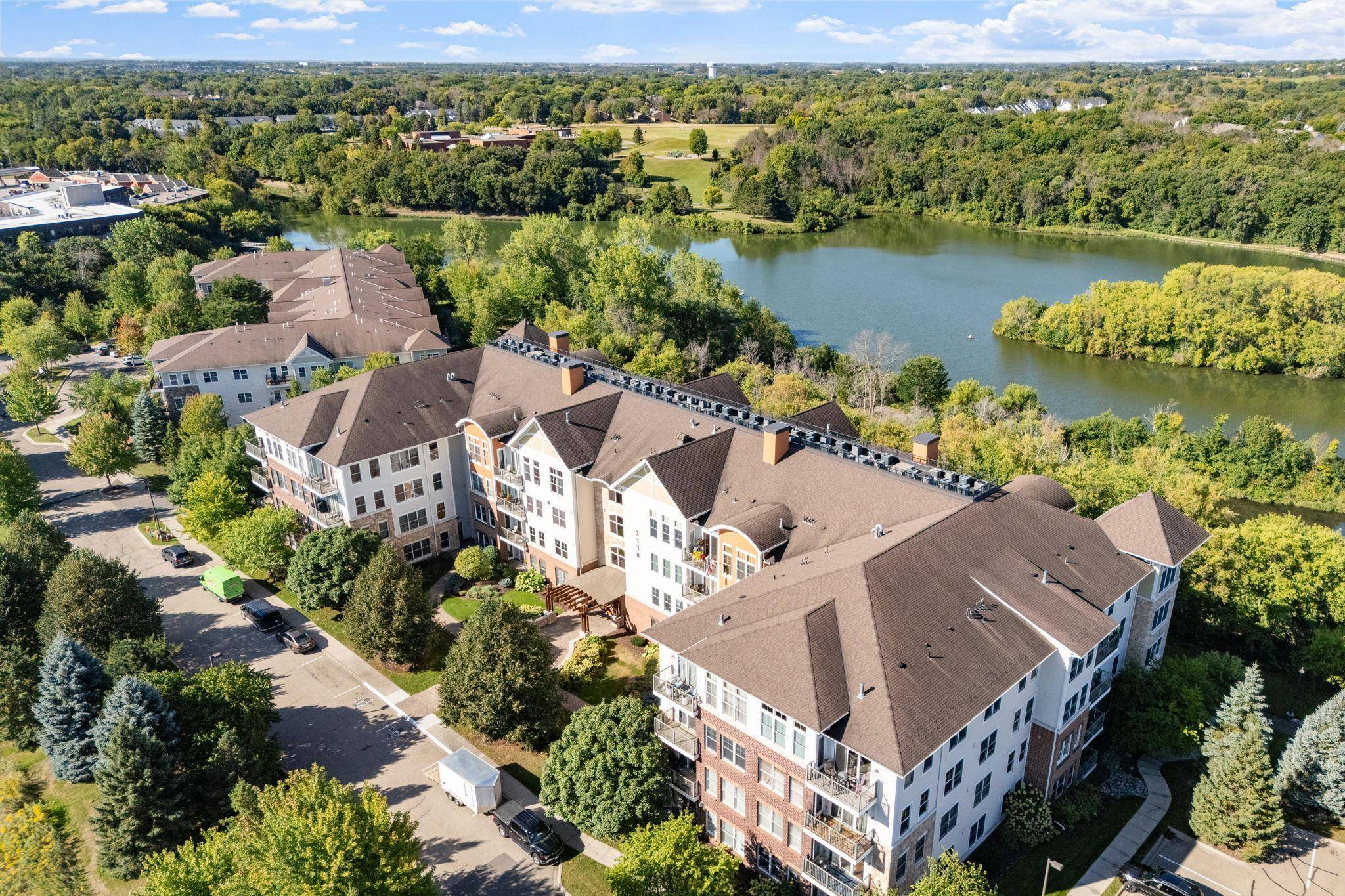 3110 N Chestnut ST #301, Chaska, MN 55318