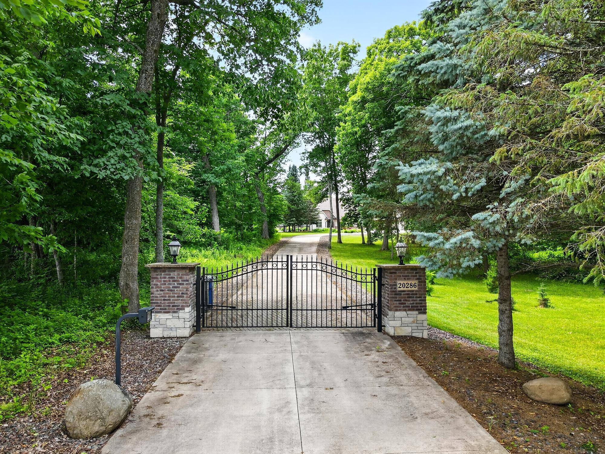 20286 Saint Croix TRL N, Scandia, MN 55073