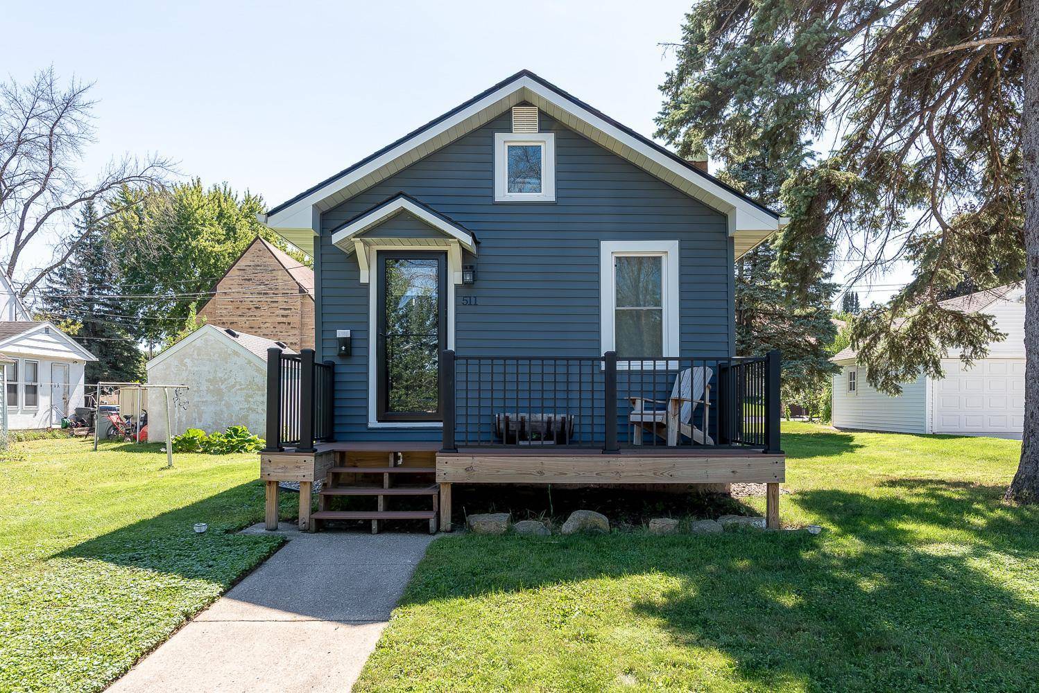511 W 6th ST, Mankato, MN 56001