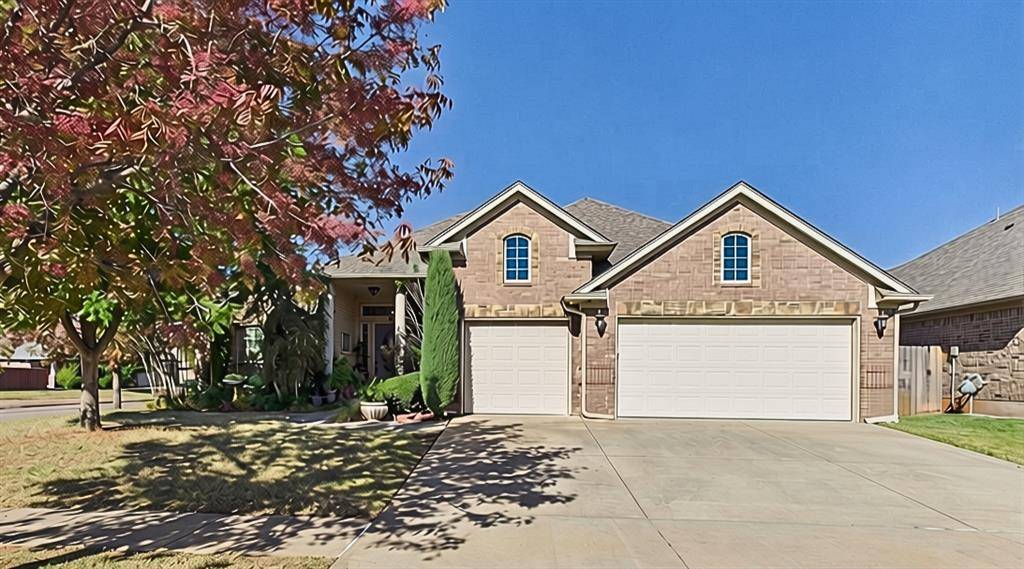2421 NW 180th ST, Edmond, OK 73012