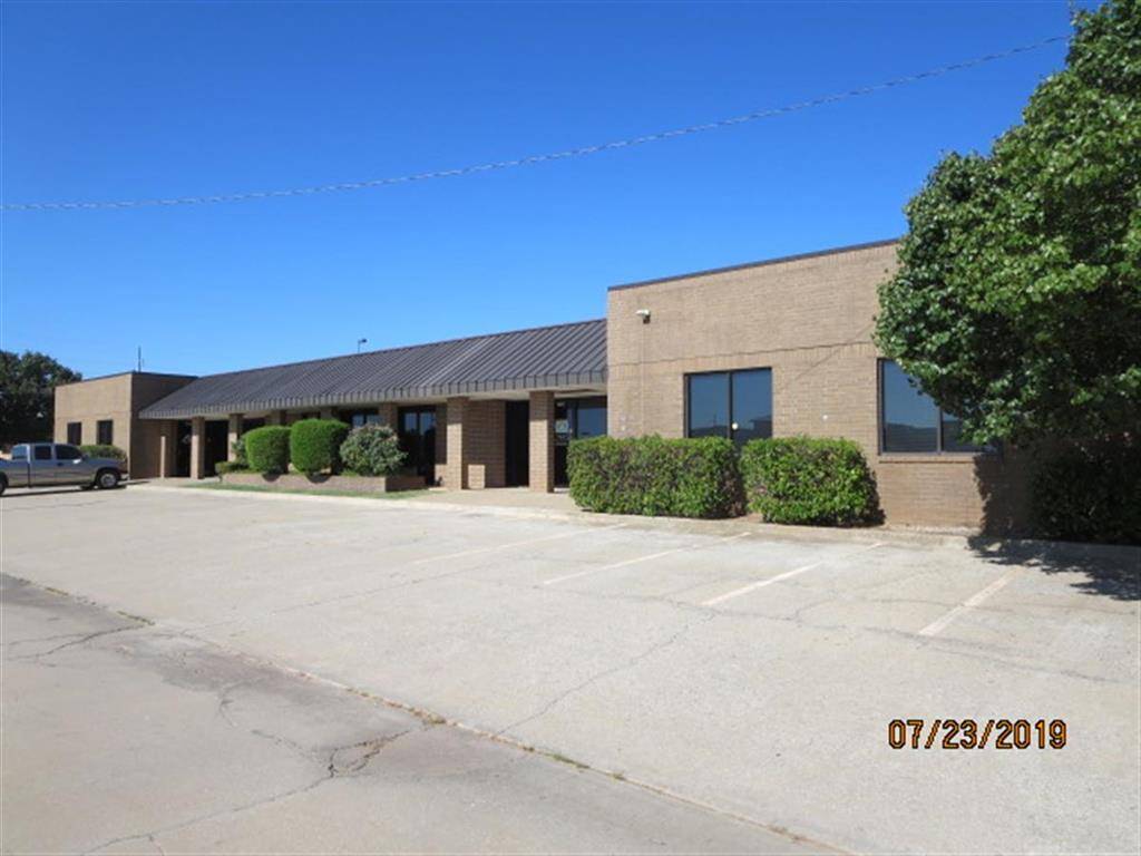 11102 STRATFORD DR, Oklahoma City, OK 73120