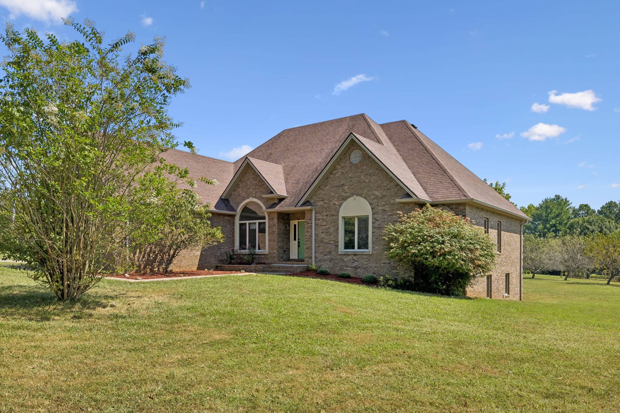 201 James Lyn Dr, Hopkinsville, KY 42240