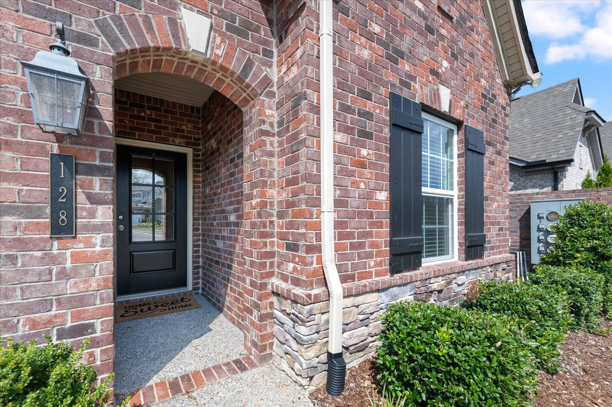 128 Owl Hollow Rd, Hendersonville, TN 37075