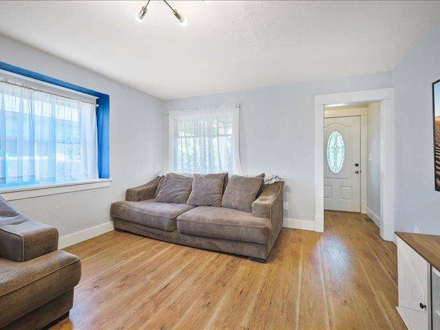 1718 W Shannon Ave, Spokane, WA 99205