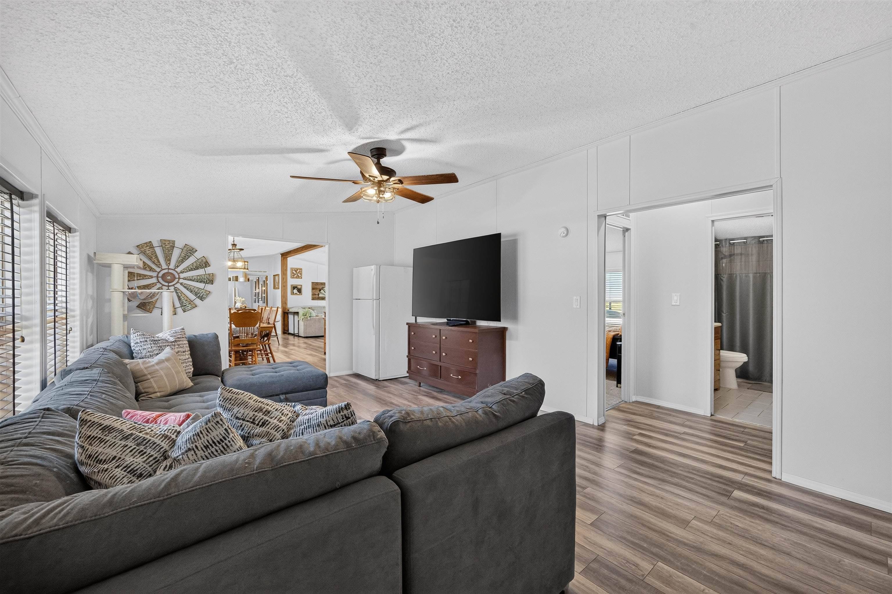 11827 SW 180th St, Rose Hill, KS 67133