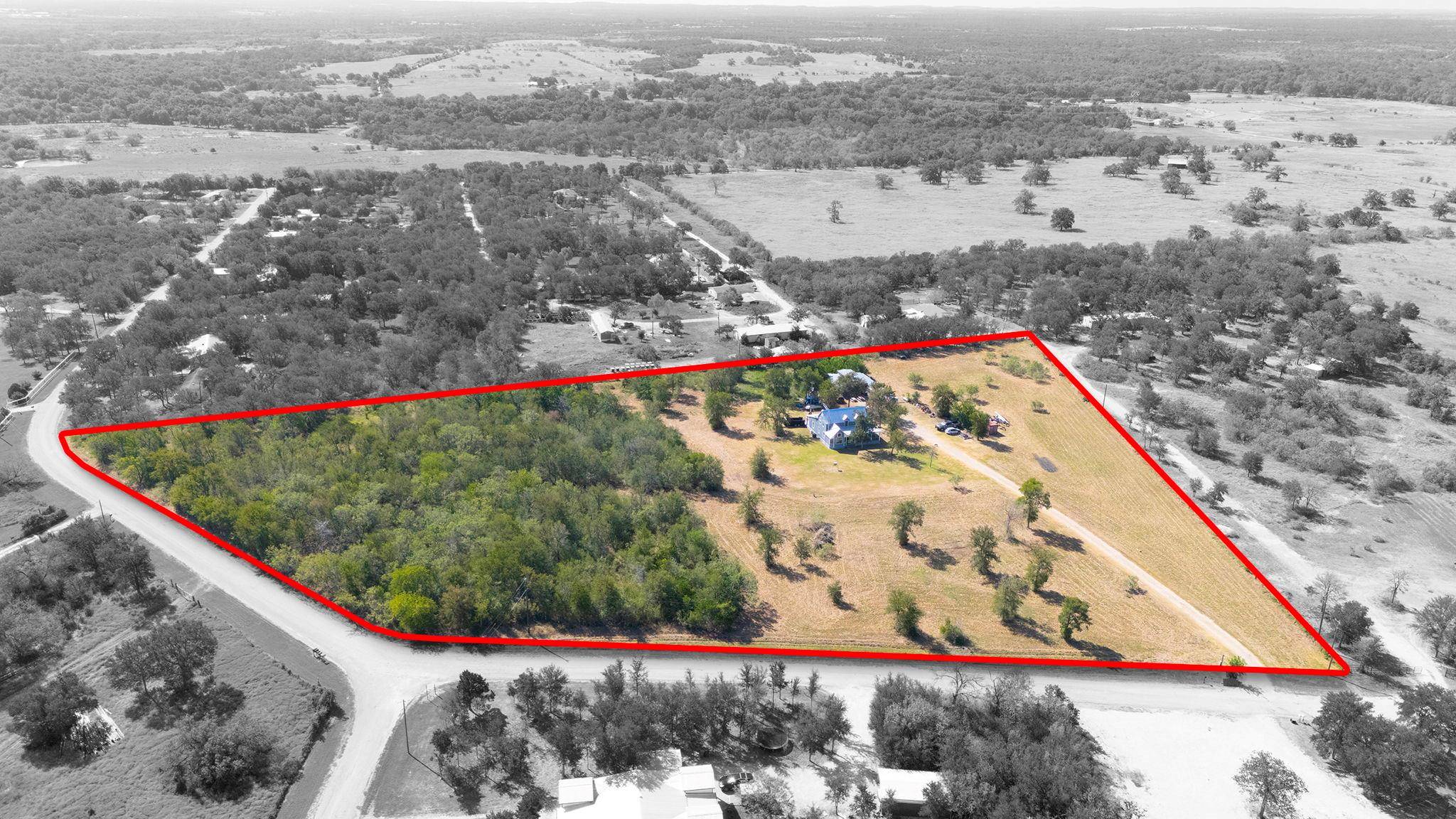 201 Cherylton DR, Red Rock, TX 78662