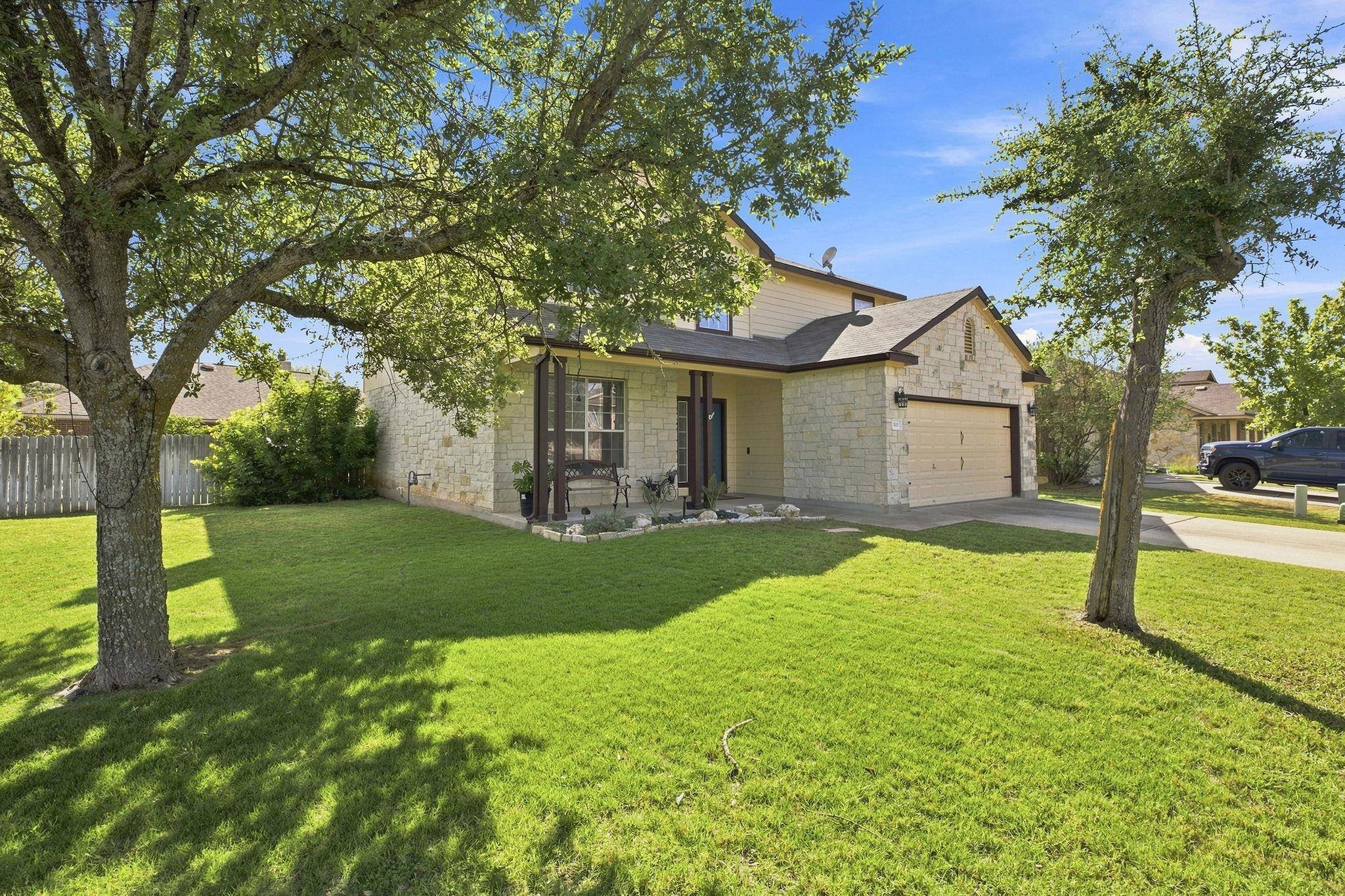 100 Wild Cat DR, Bastrop, TX 78602