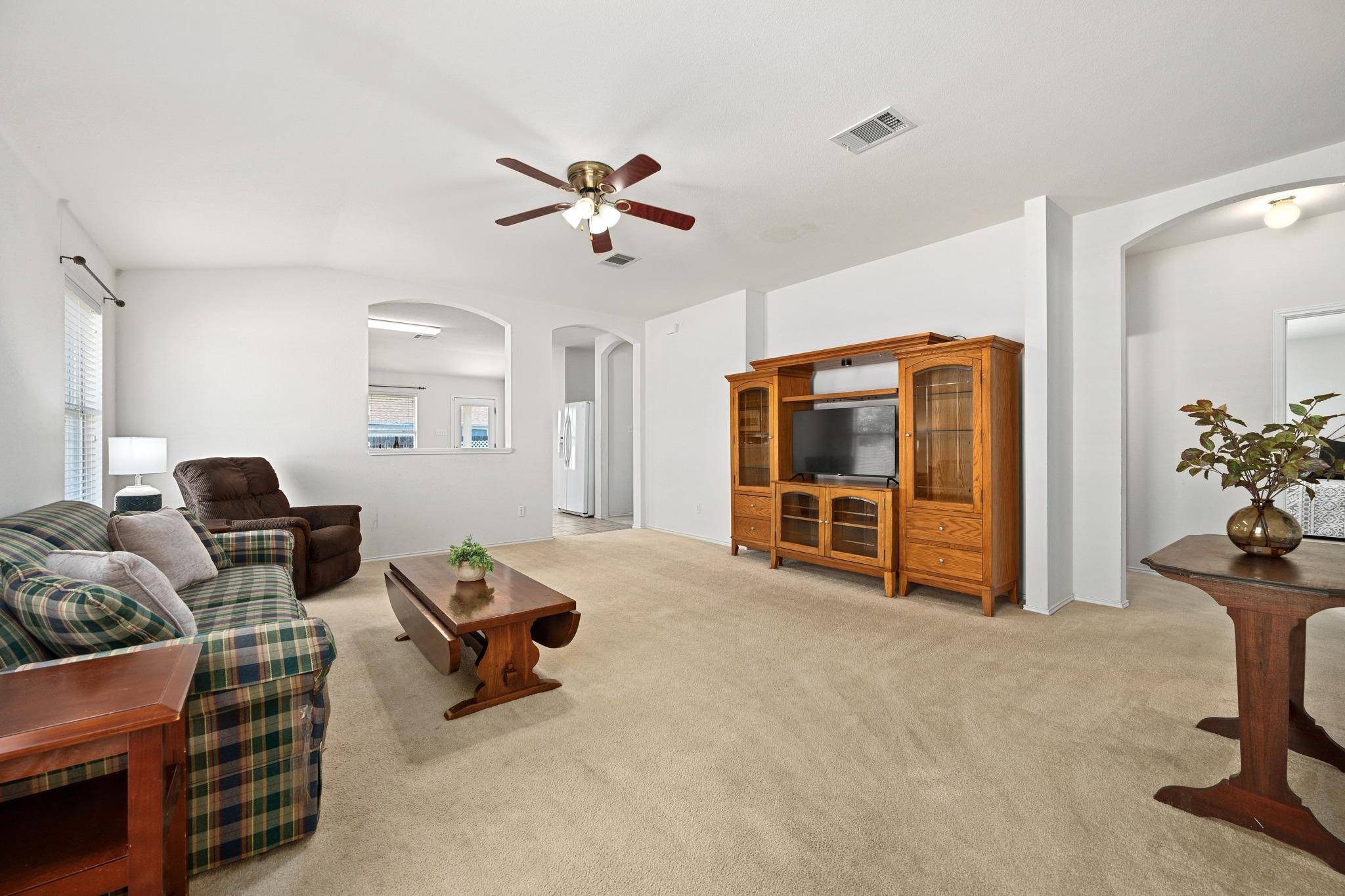 204 Katherine WAY, Leander, TX 78641