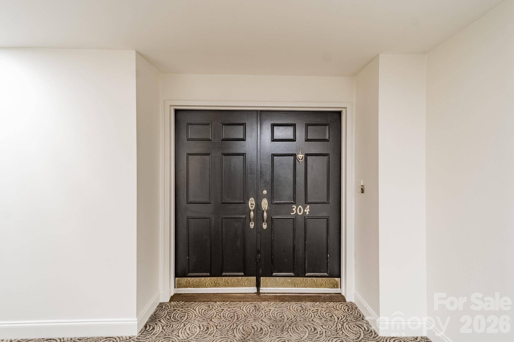 1530 Queens RD #304, Charlotte, NC 28207