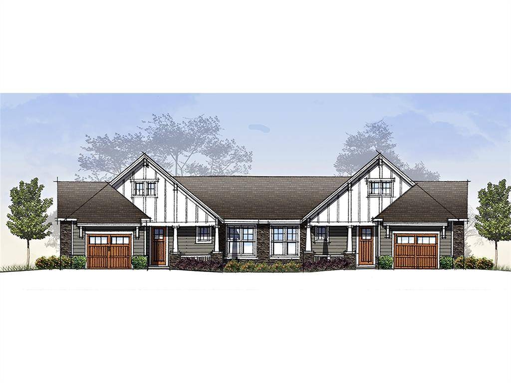 58 Bellflower LN, Laurel Park, NC 28739