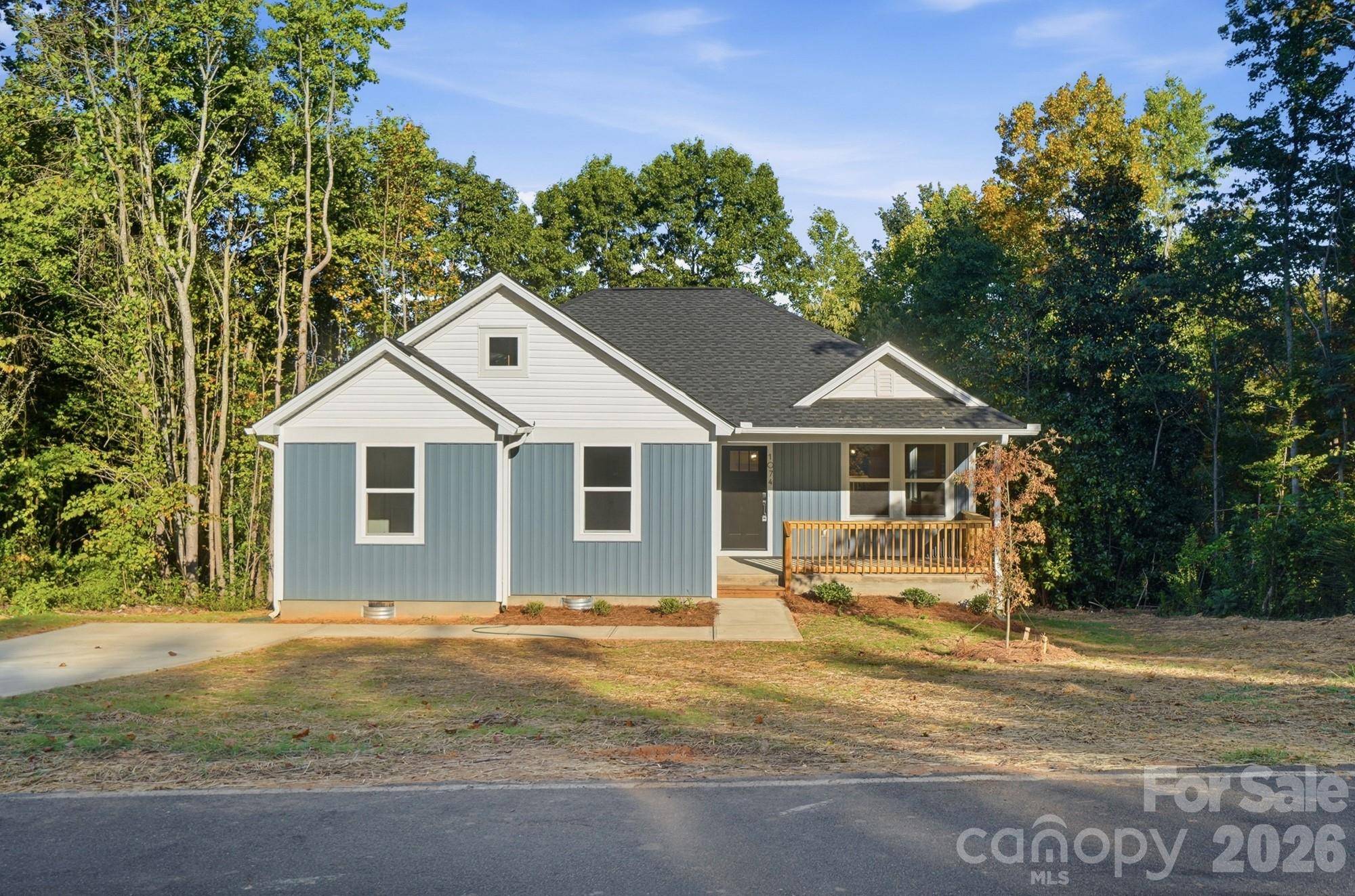 1074 Mountain Crest DR, Kings Mountain, NC 28086