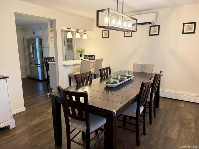 234 Brook ST, Oakdale, NY 11769