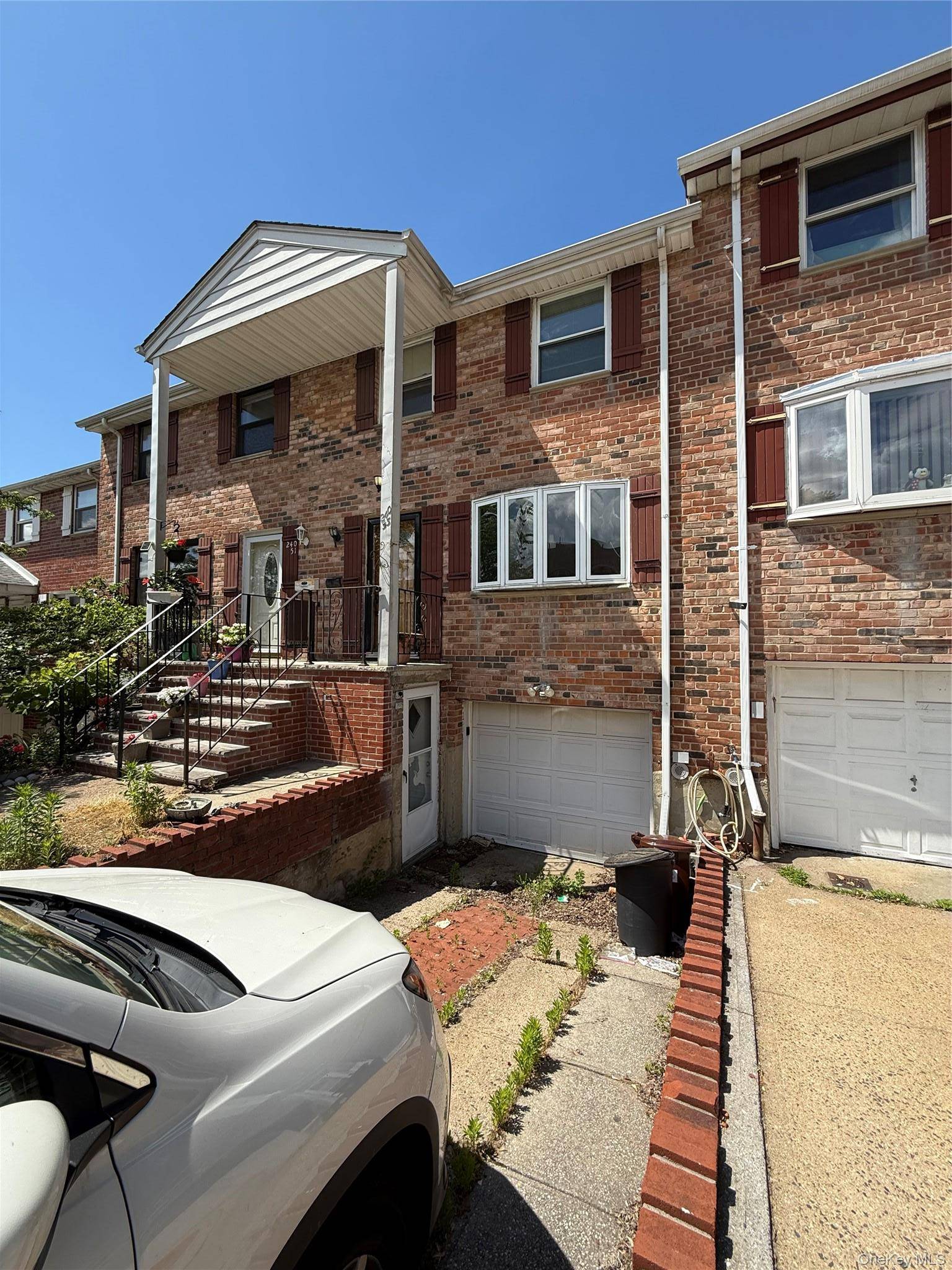 240-53 66th AVE, Little Neck, NY 11362