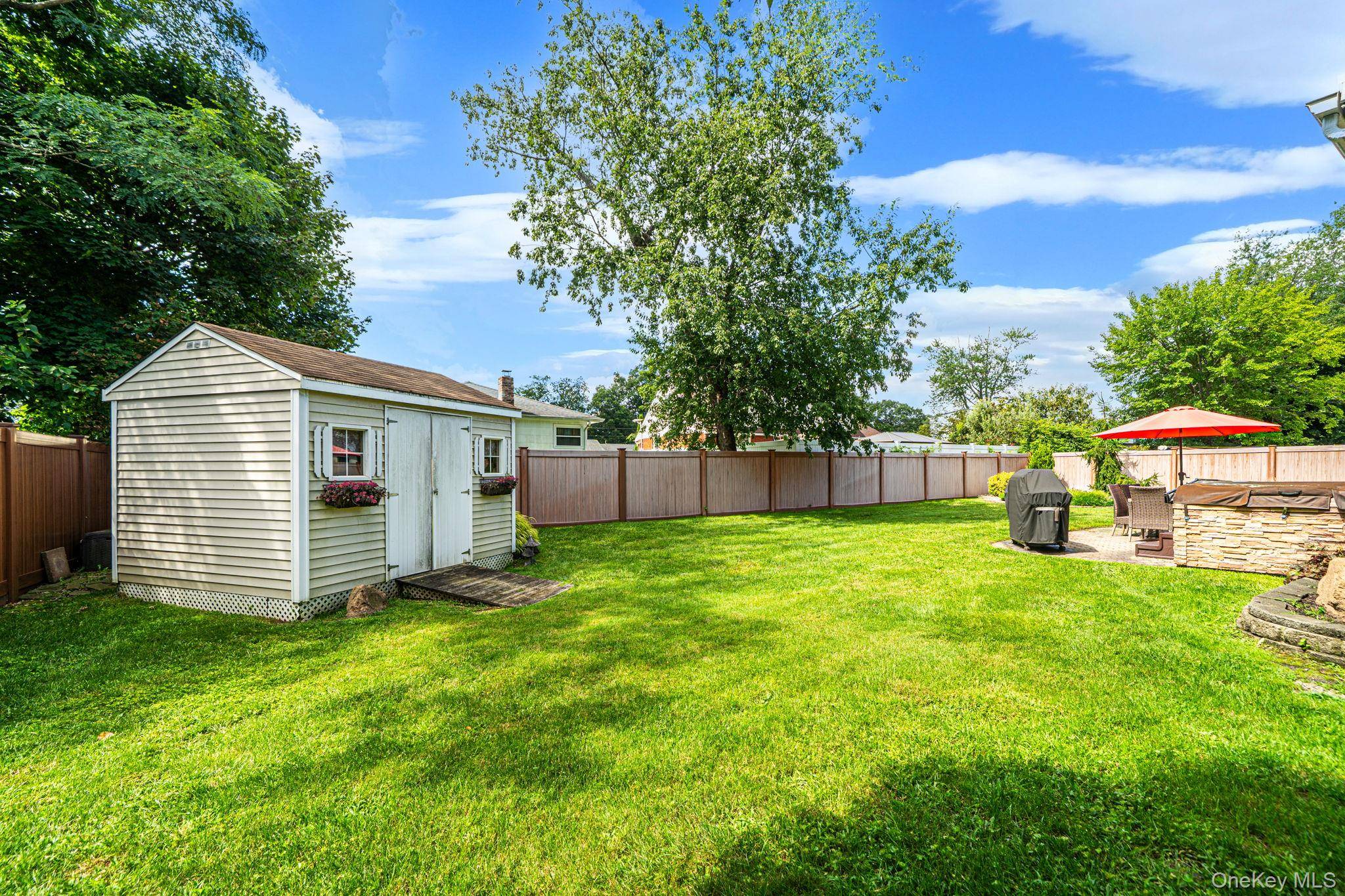 204 W 3rd ST, Deer Park, NY 11729