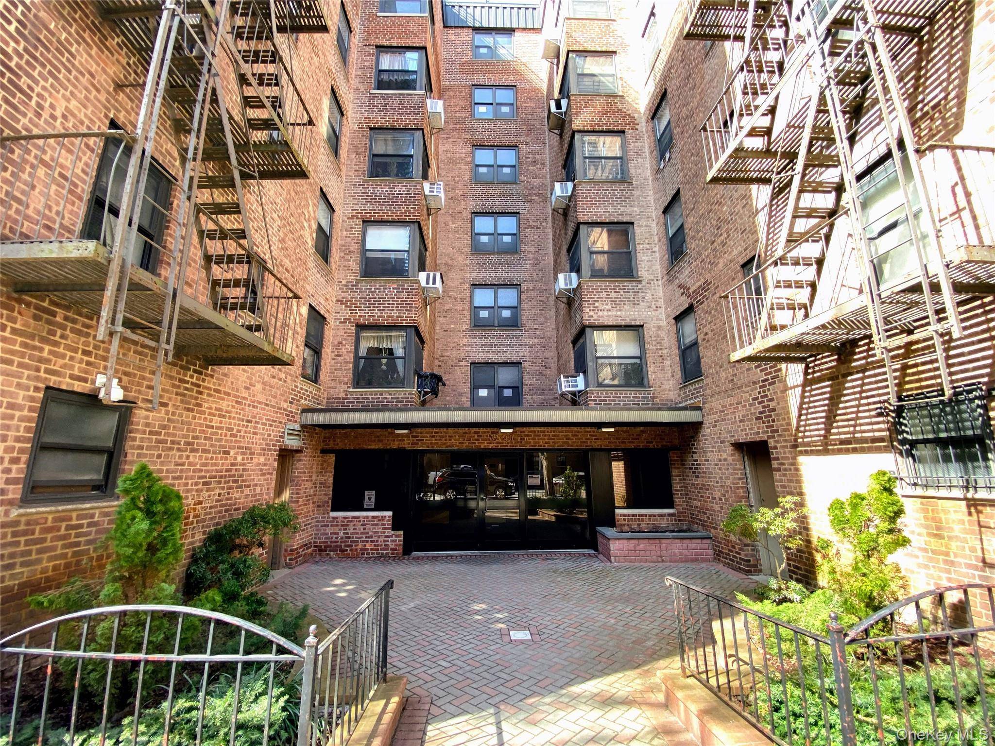 32-23 90th ST #405, East Elmhurst, NY 11369