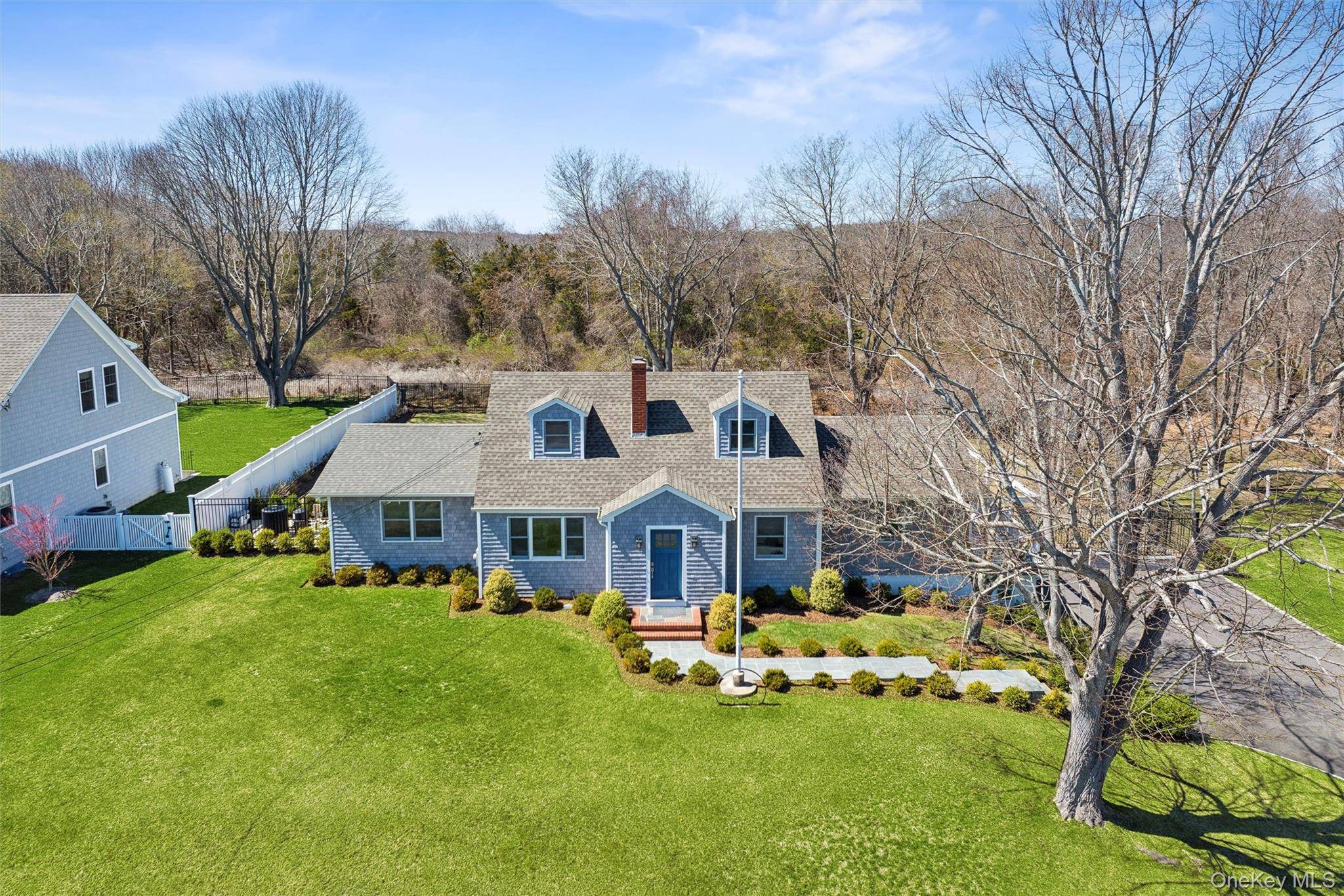 580 Gin LN, Southold, NY 11971