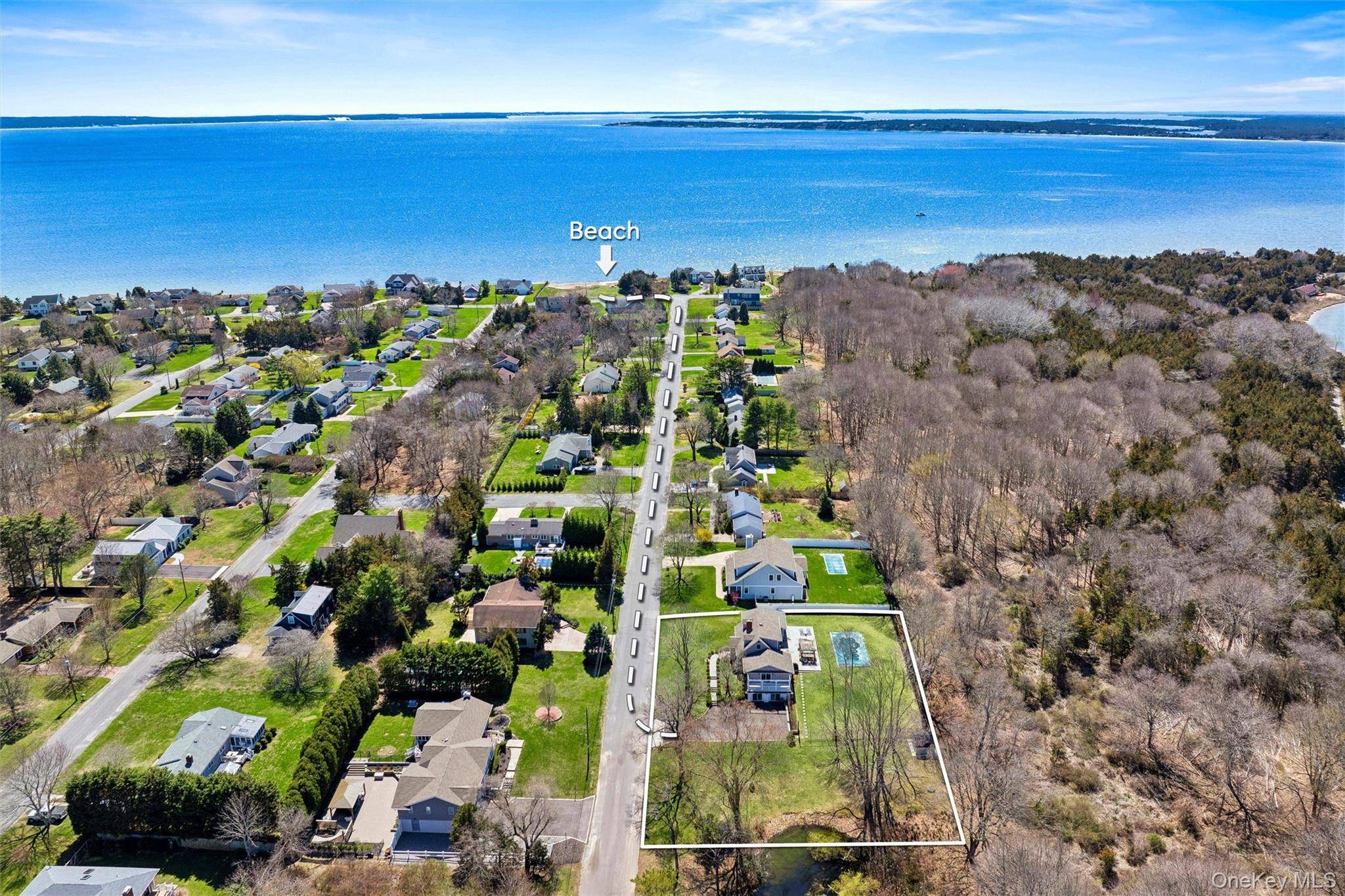 580 Gin LN, Southold, NY 11971