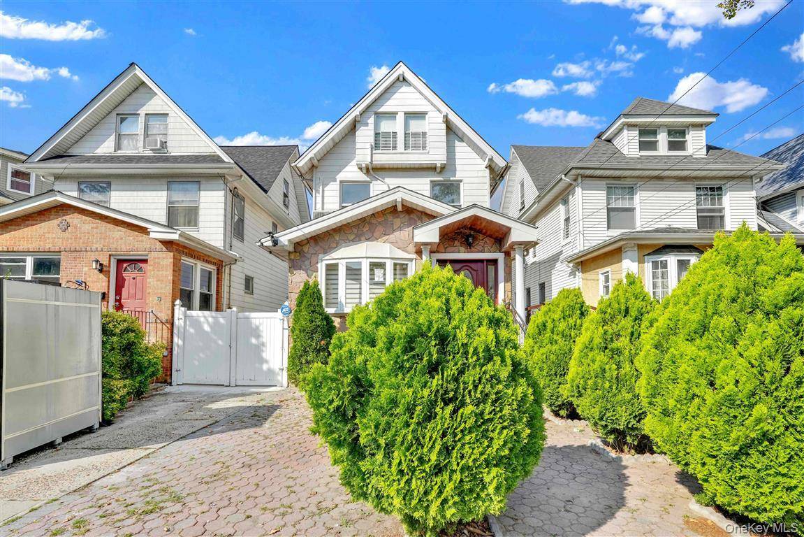 86-44 104th ST, Richmond Hill, NY 11418