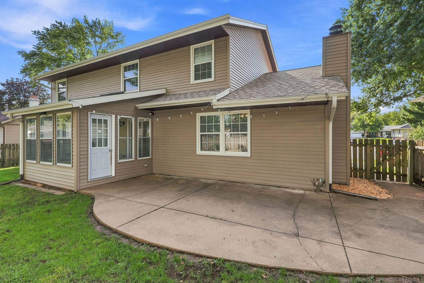 5721 Fillmore ST, Davenport, IA 52806