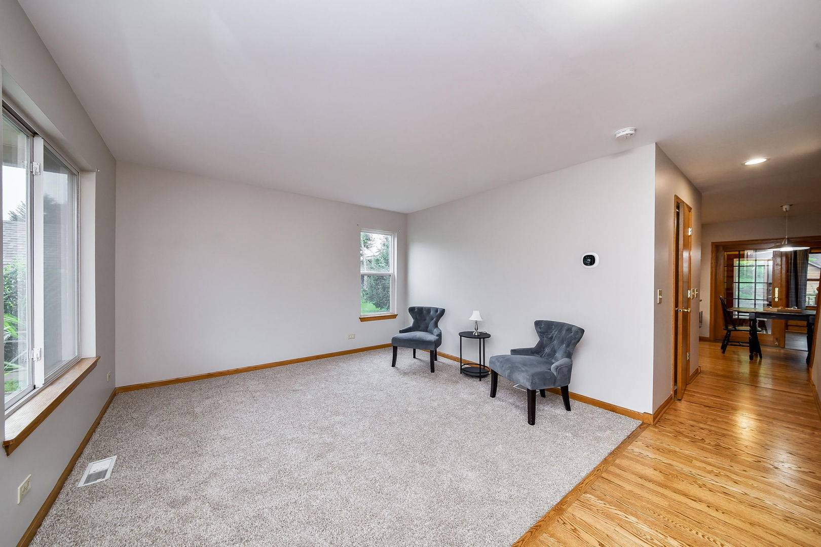 3S370 Curtis AVE, Warrenville, IL 60555