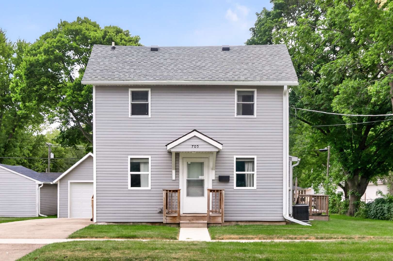 705 S 3rd ST, Oregon, IL 61061