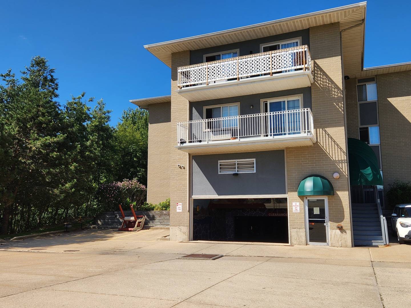 3305 Sunset AVE #122, Waukegan, IL 60087