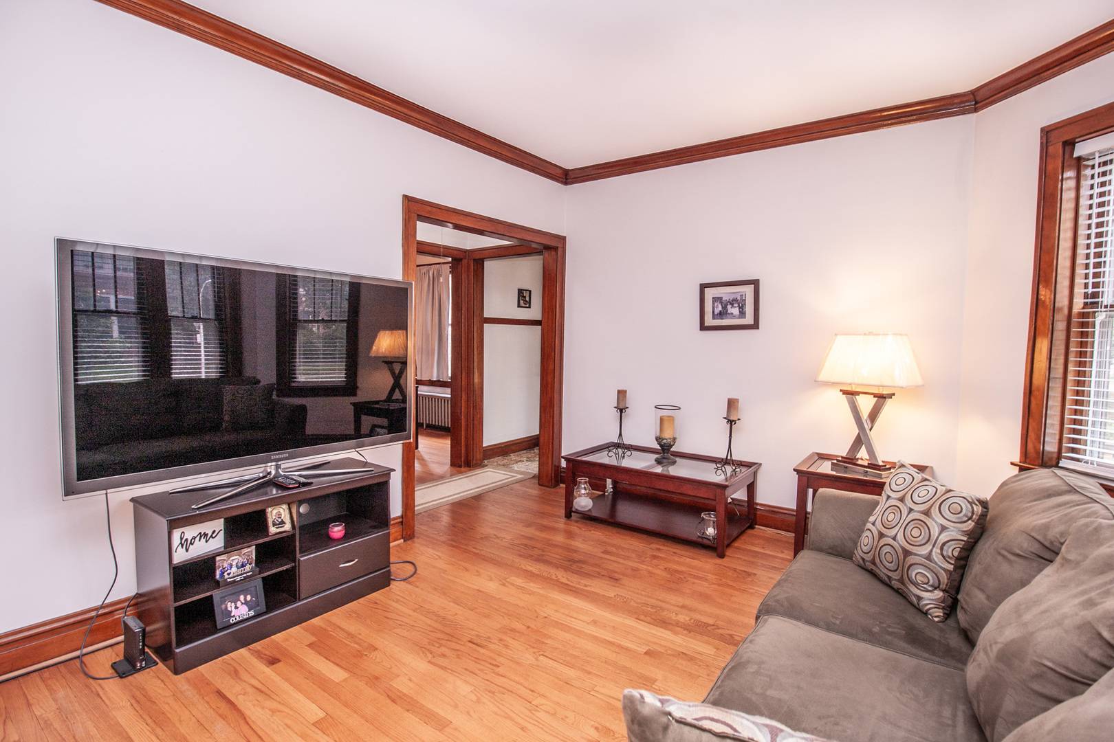 5425 N Linder AVE, Chicago, IL 60630