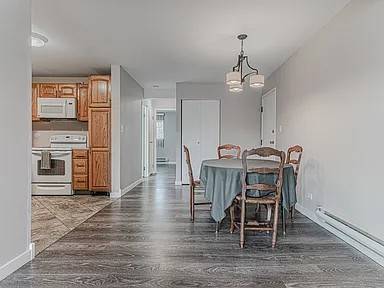 1352 N Geneva DR #2A, Palatine, IL 60074