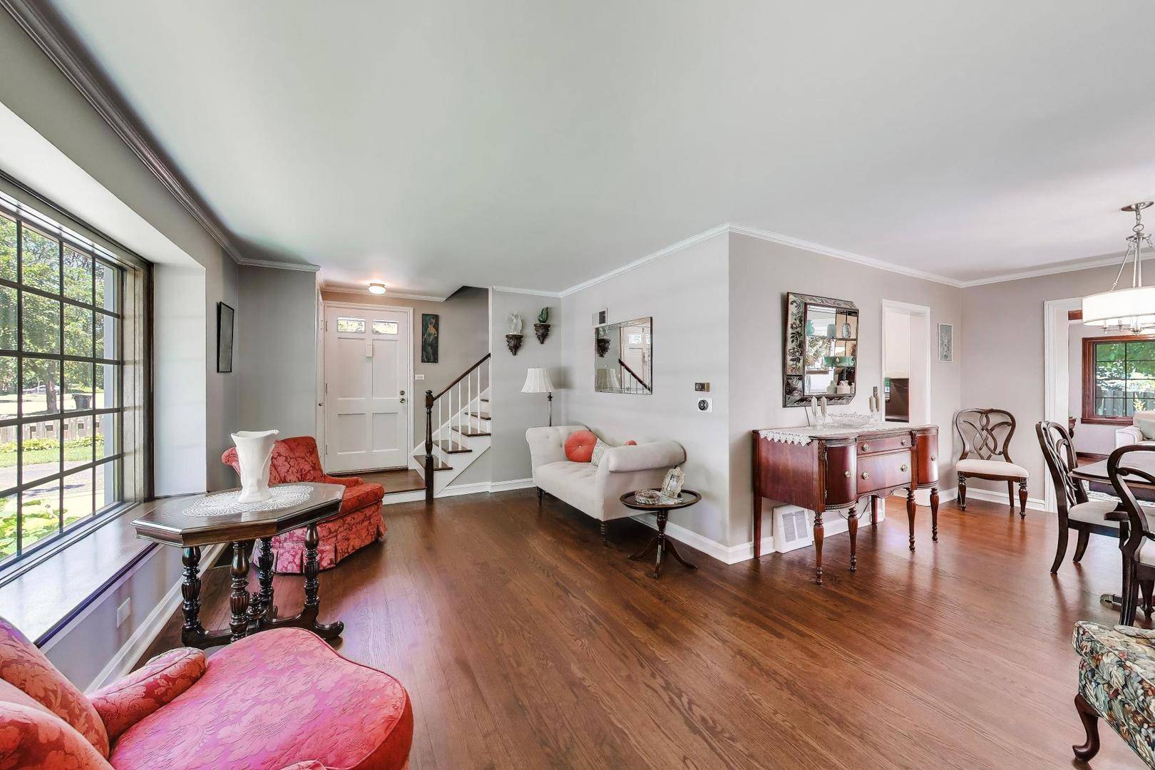 623 S Arlington Heights RD, Arlington Heights, IL 60005