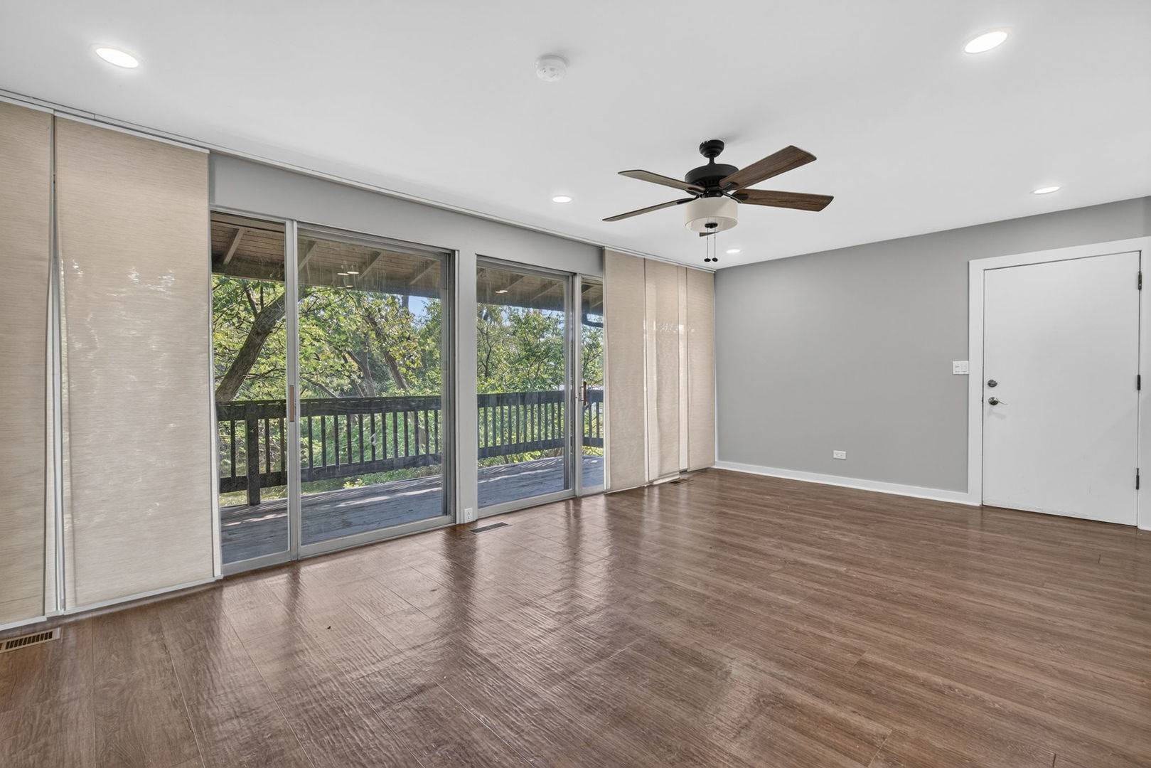 5518 E Lake DR #90-C, Lisle, IL 60532