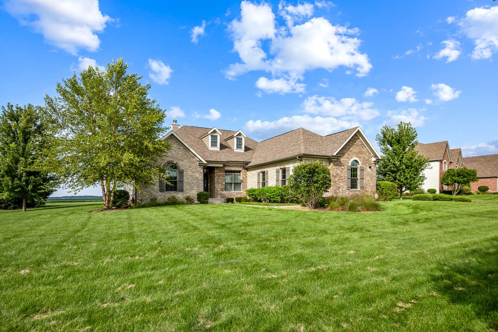 43W812 N Sunset Views DR, St. Charles, IL 60175