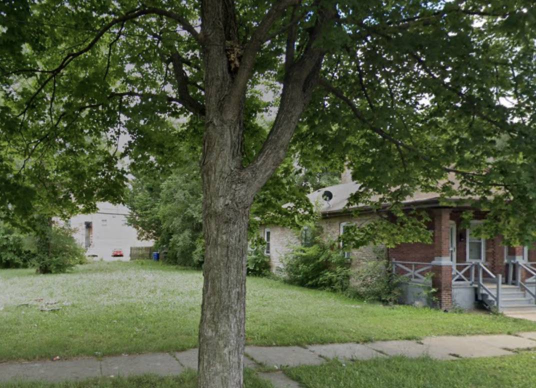 11805 S Peoria ST, Chicago, IL 60643
