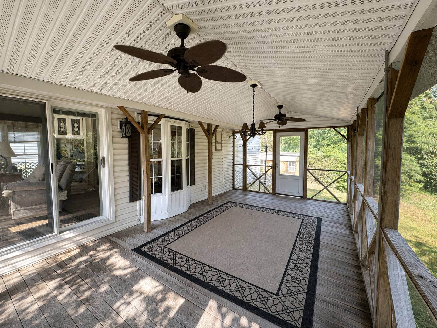 28/120 Woodhaven Lakes, Sublette, IL 61367