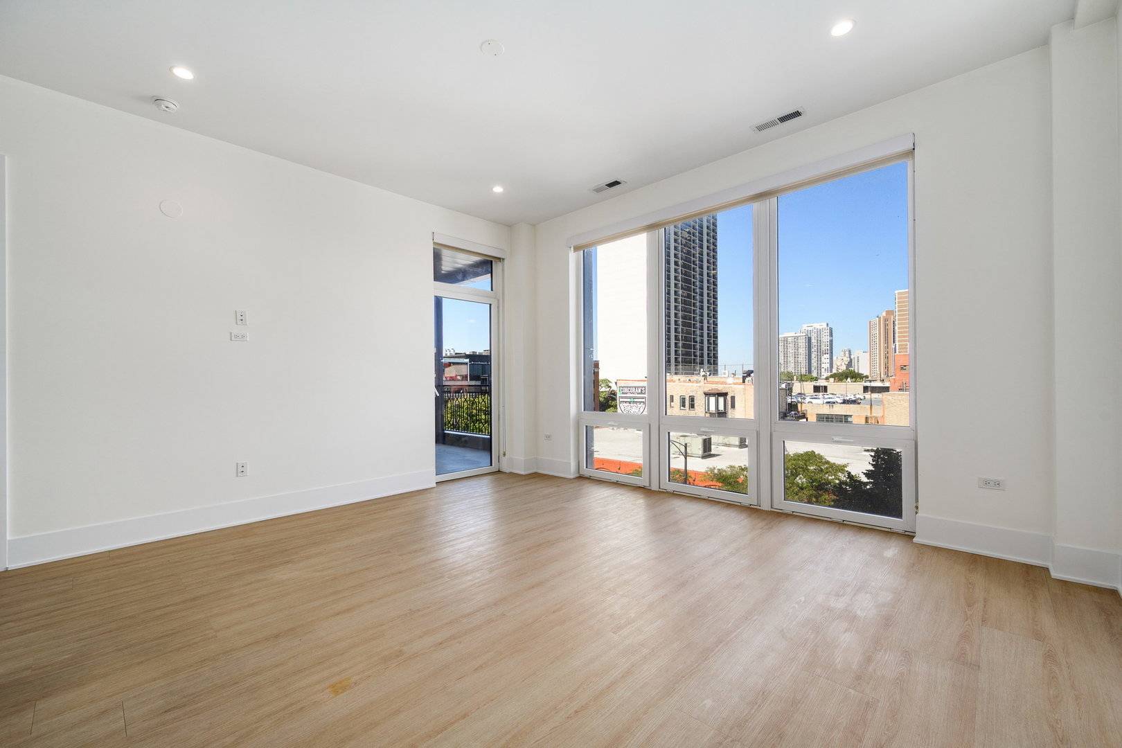 159 W North AVE #406, Chicago, IL 60610