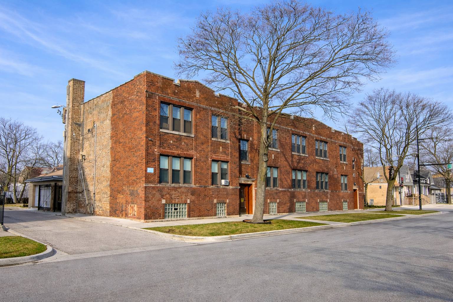 6702 S Wood ST #2B, Chicago, IL 60636
