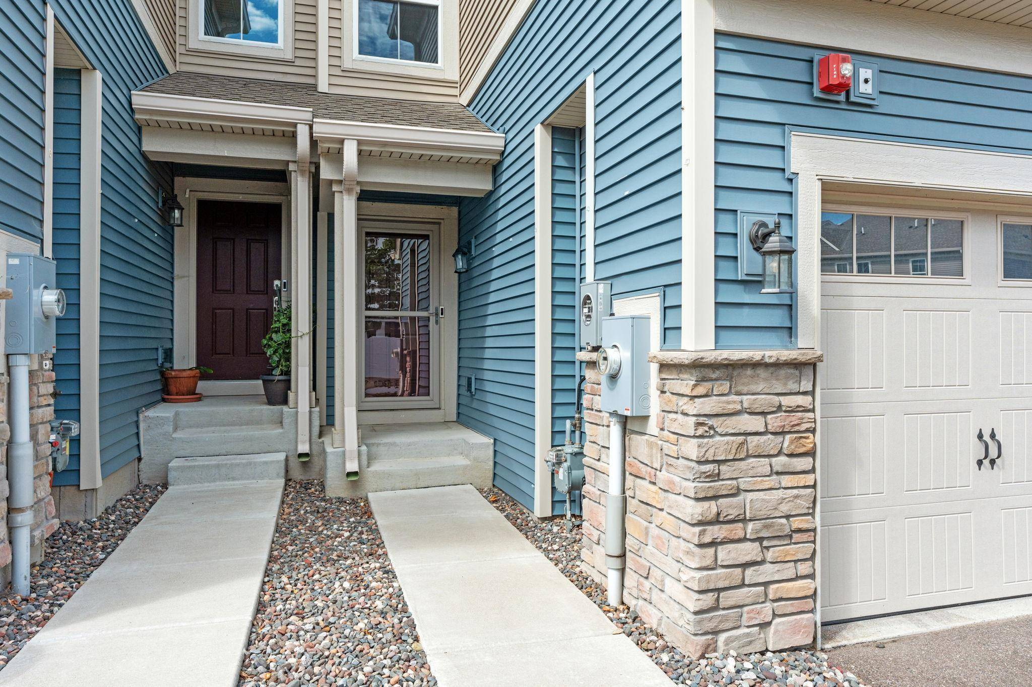 7261 Alvarado LN N, Maple Grove, MN 55311