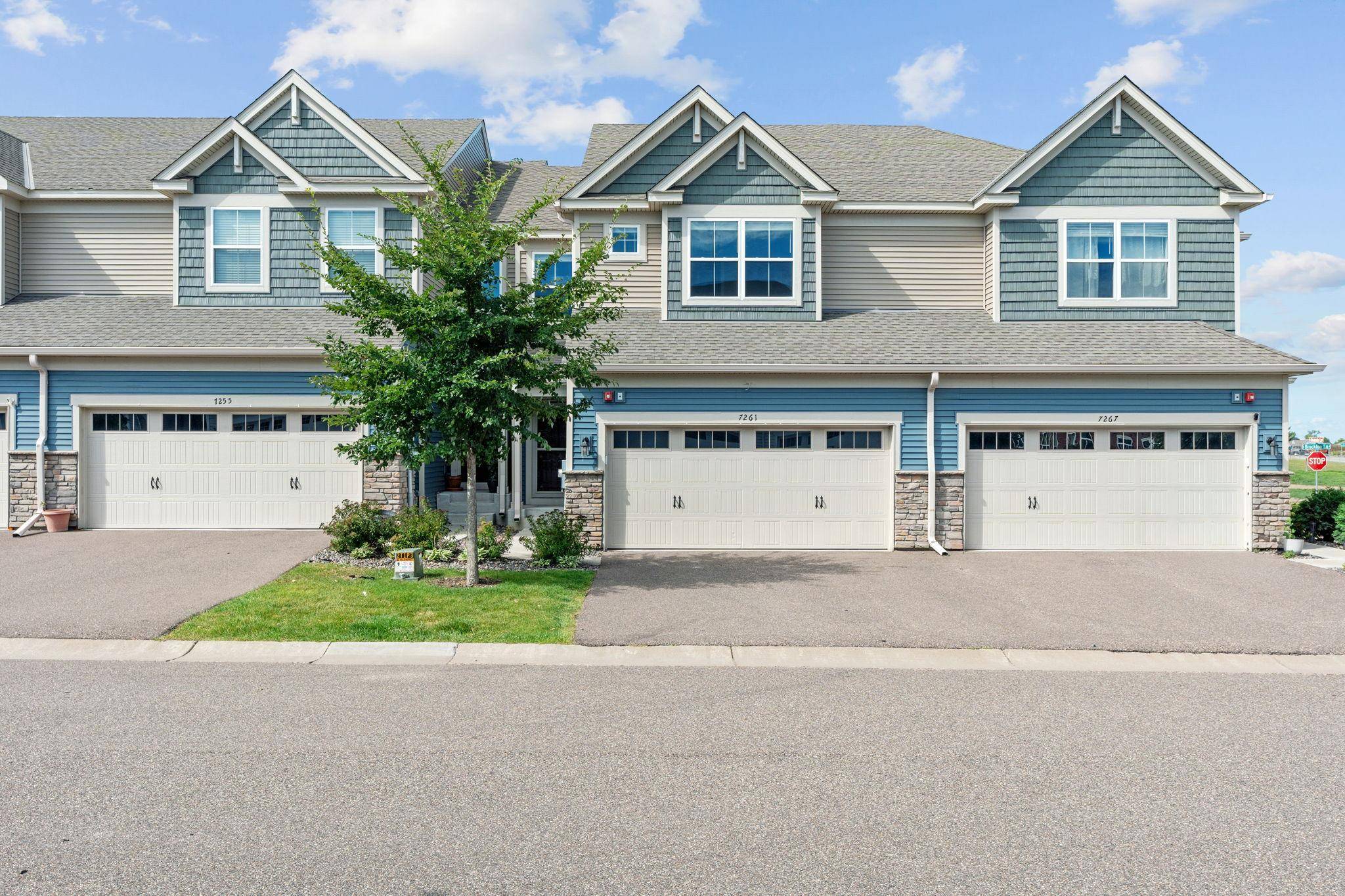 7261 Alvarado LN N, Maple Grove, MN 55311