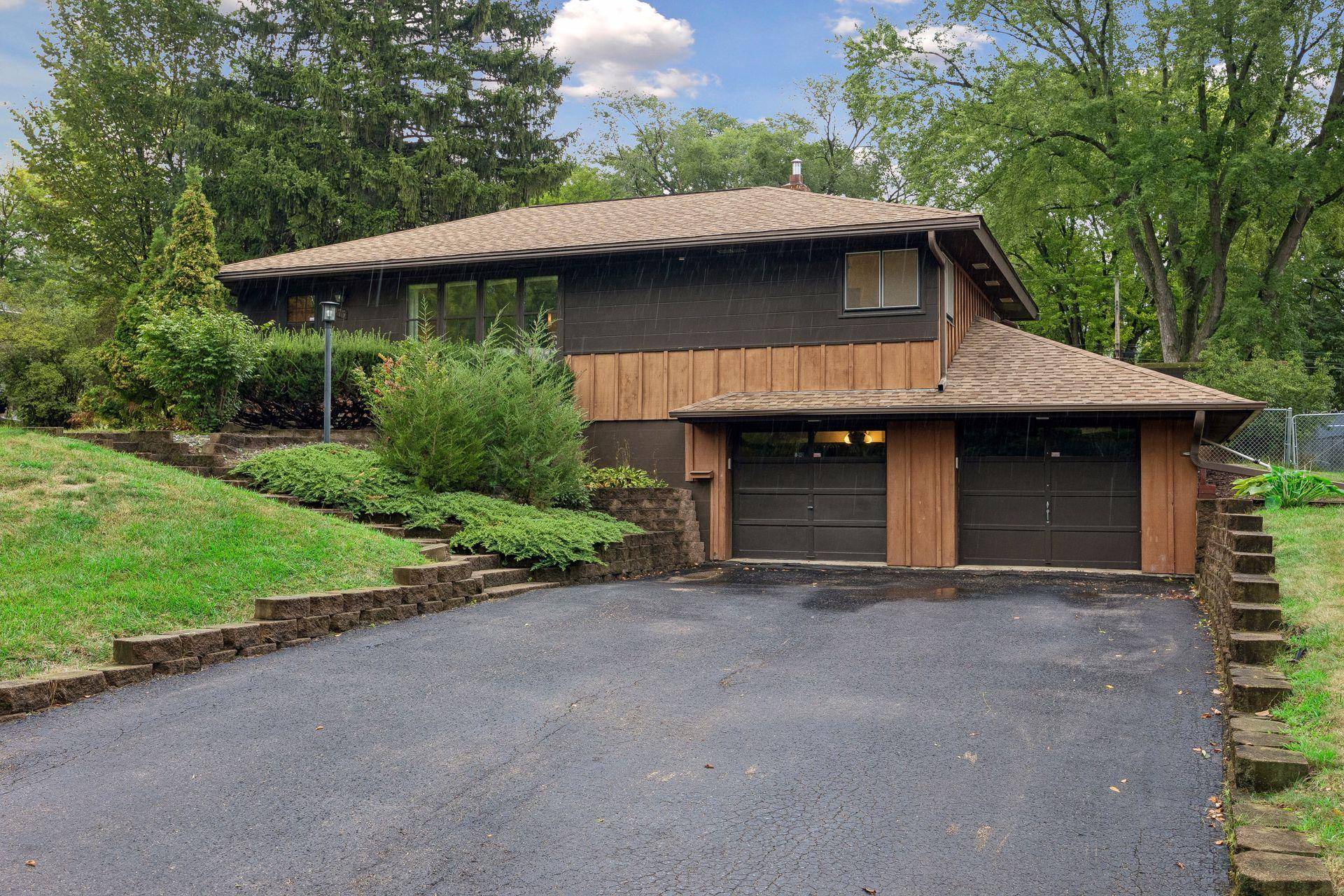 5073 Holiday RD, Minnetonka, MN 55345