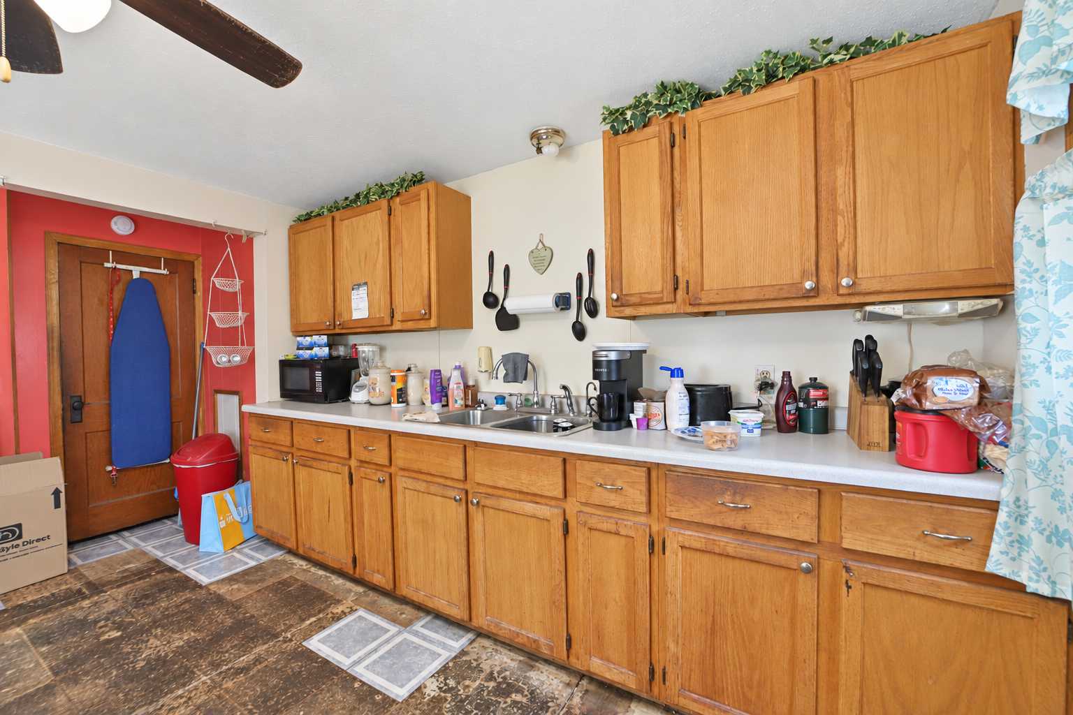 308 4th ST NW, Little Falls, MN 56345