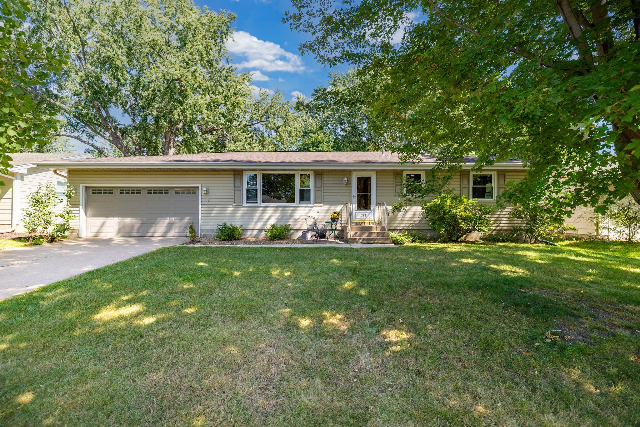 261 1st AVE SE, New Brighton, MN 55112