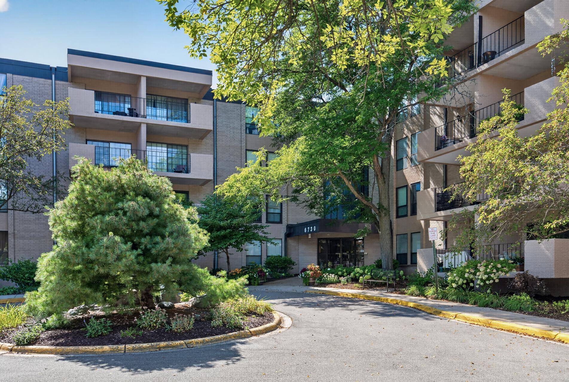 6730 Vernon AVE S #119, Edina, MN 55436