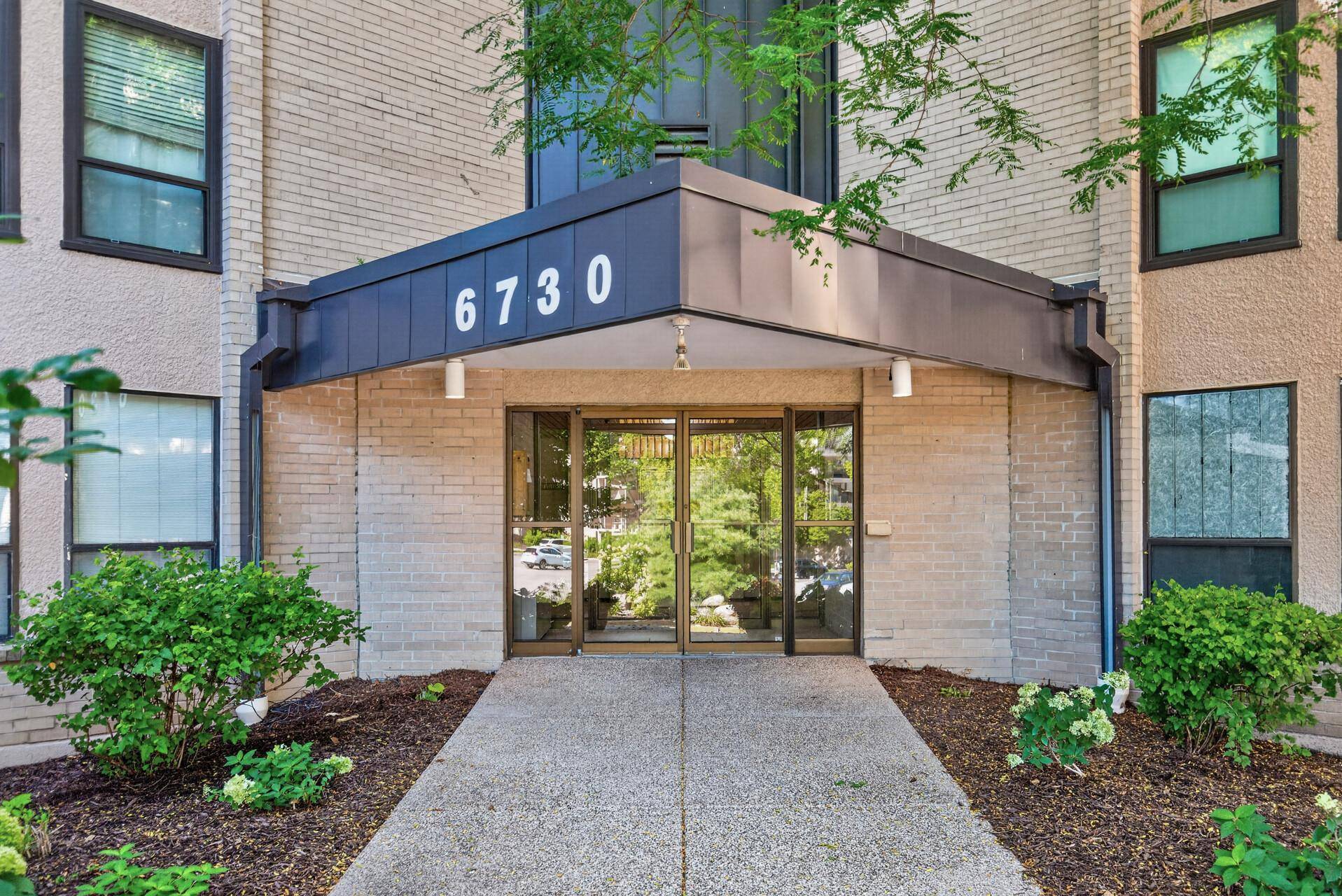 6730 Vernon AVE S #119, Edina, MN 55436