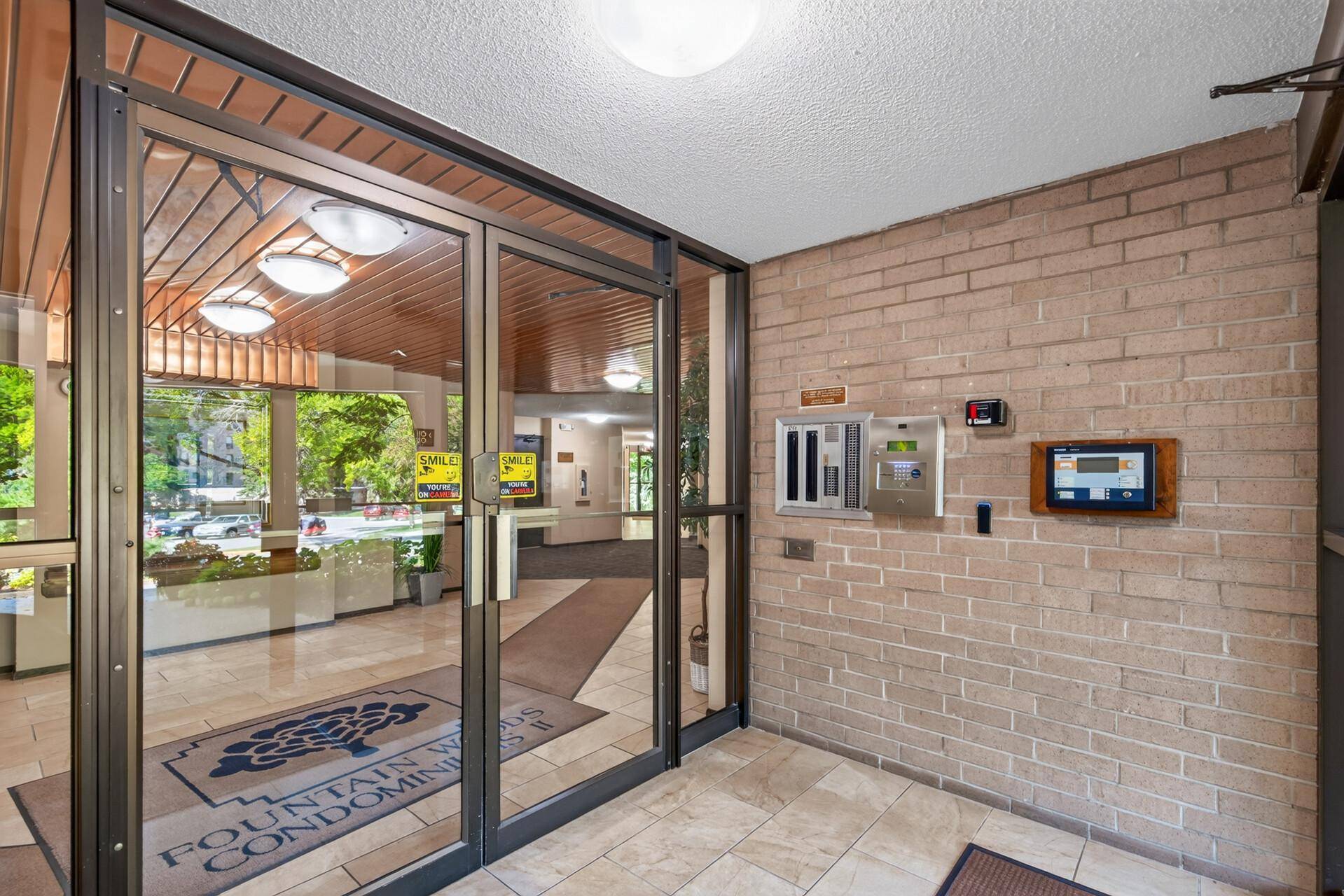 6730 Vernon AVE S #119, Edina, MN 55436
