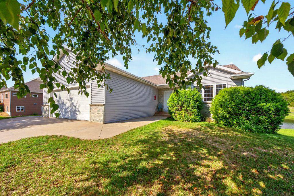 810 7th AVE SW, Pine Island, MN 55963