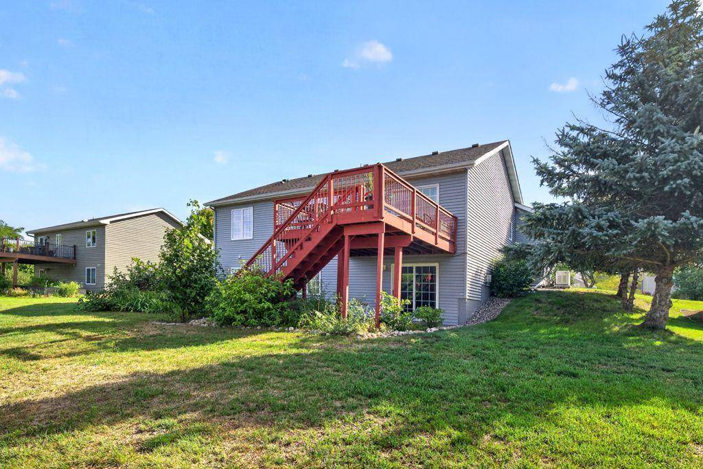 810 7th AVE SW, Pine Island, MN 55963