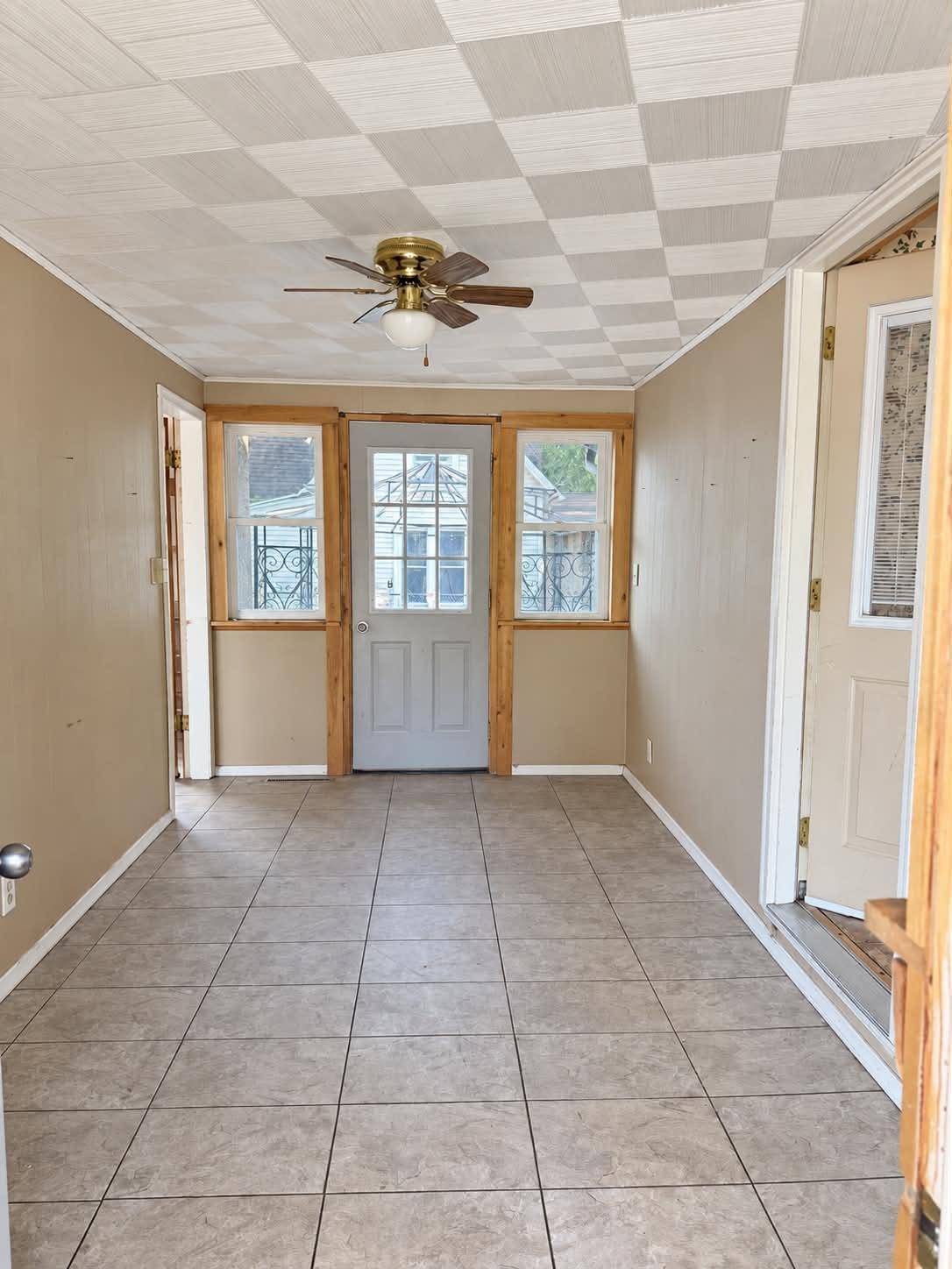 1894 Minnehaha AVE E, Saint Paul, MN 55119