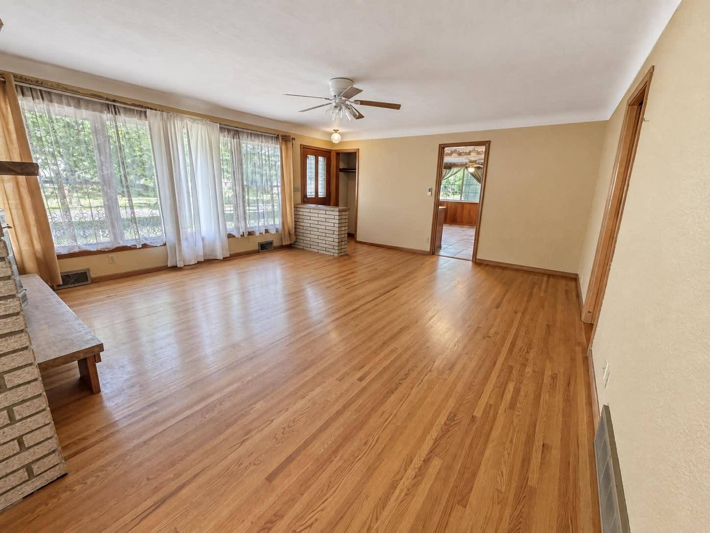1894 Minnehaha AVE E, Saint Paul, MN 55119