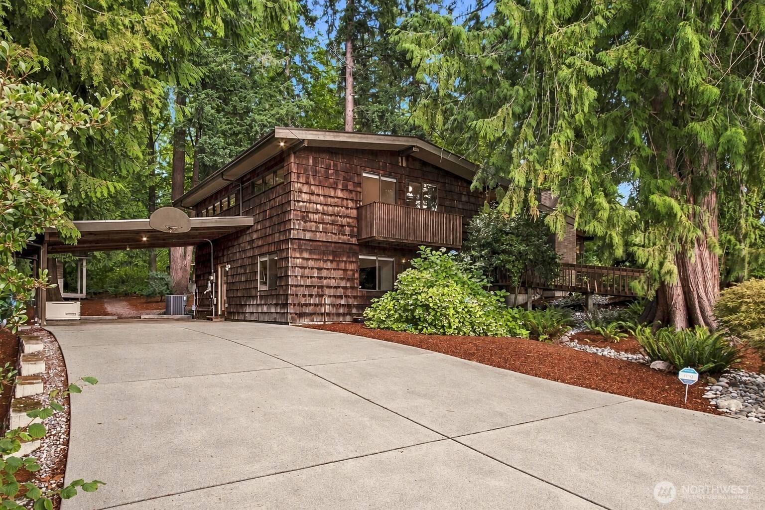 13240 SE 231st ST, Kent, WA 98042